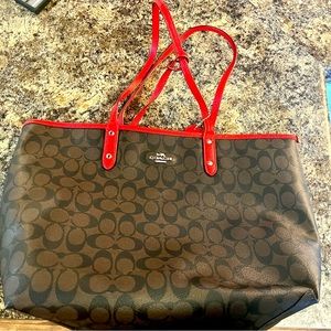 Reversible COACH tote